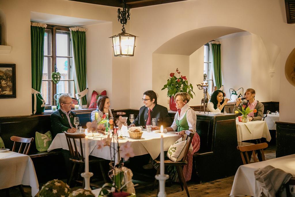 Hotel Gasthof Zur Post سانكت جيلجن المظهر الخارجي الصورة