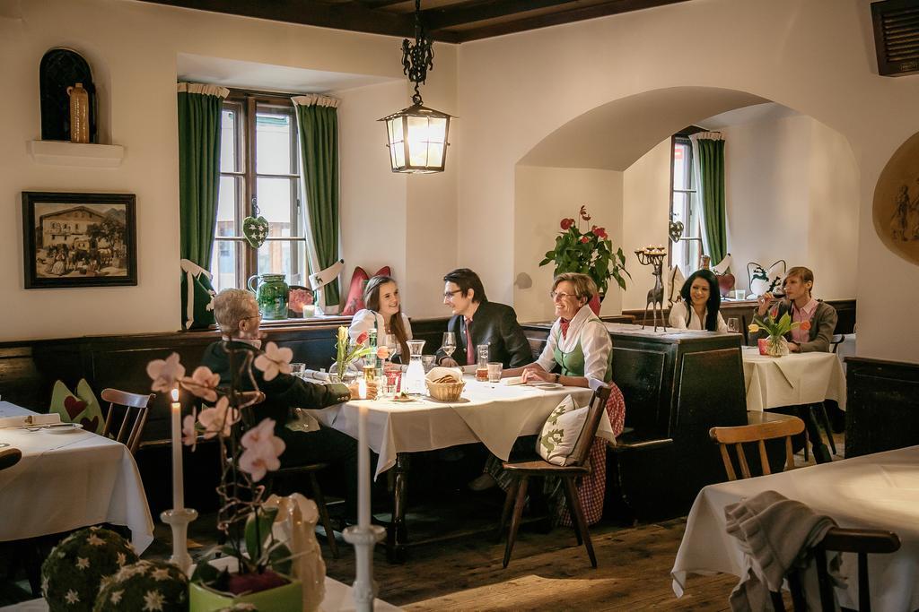 Hotel Gasthof Zur Post سانكت جيلجن المظهر الخارجي الصورة