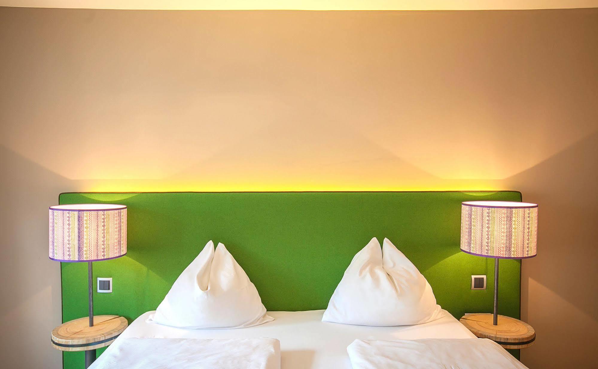 Hotel Gasthof Zur Post سانكت جيلجن المظهر الخارجي الصورة