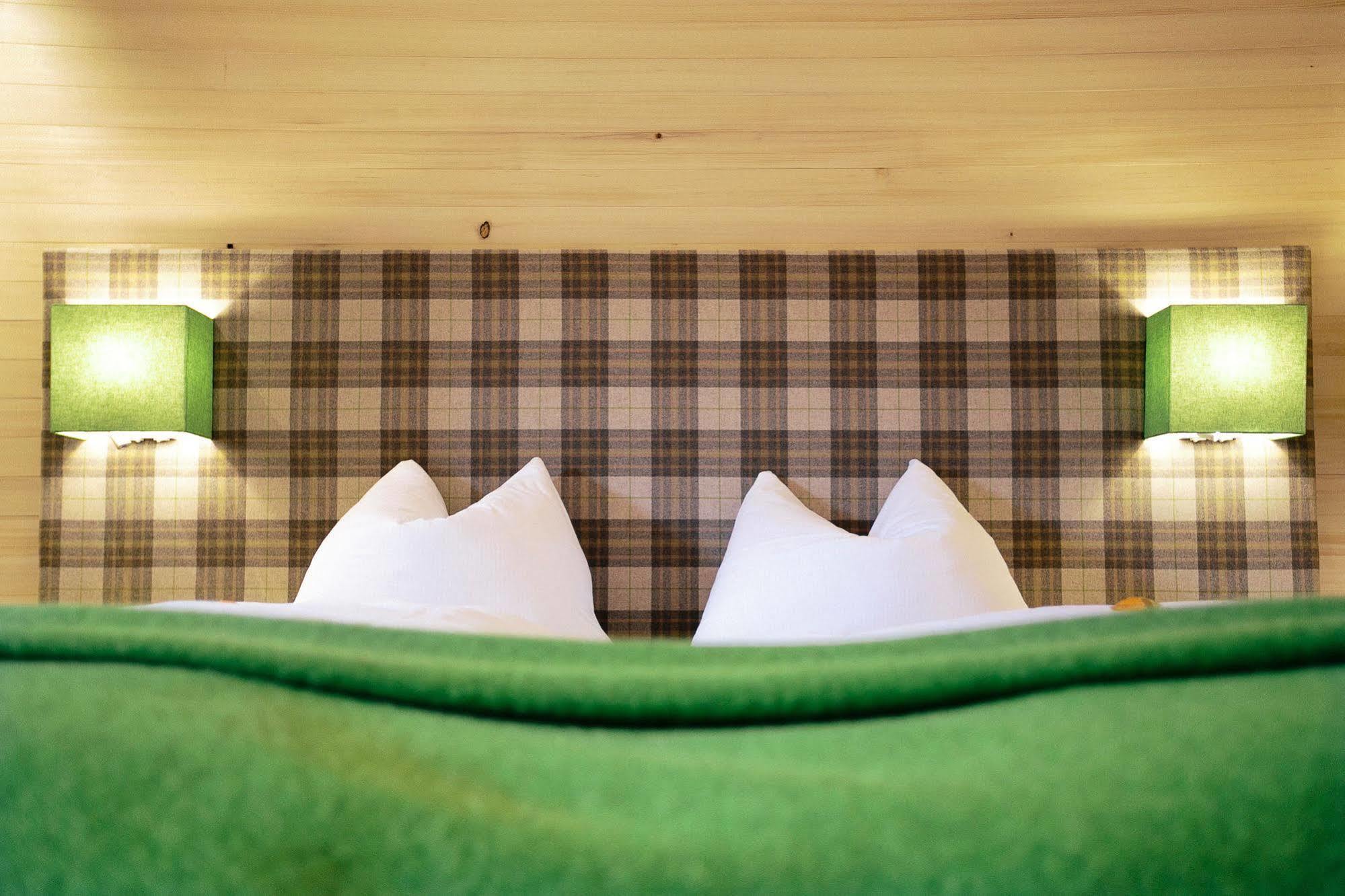 Hotel Gasthof Zur Post سانكت جيلجن المظهر الخارجي الصورة